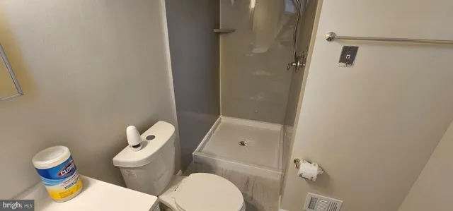 $2,800 | 5616 Temple Hill Road, Temple Hills, MD 20748