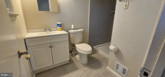 $2,800 | 5616 Temple Hill Road, Temple Hills, MD 20748