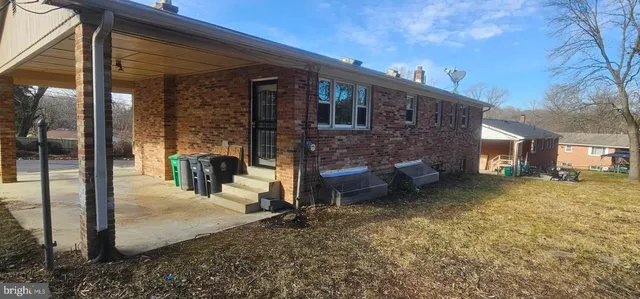 $2,800 | 5616 Temple Hill Road, Temple Hills, MD 20748