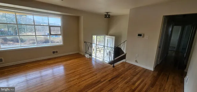 $2,800 | 5616 Temple Hill Road, Temple Hills, MD 20748