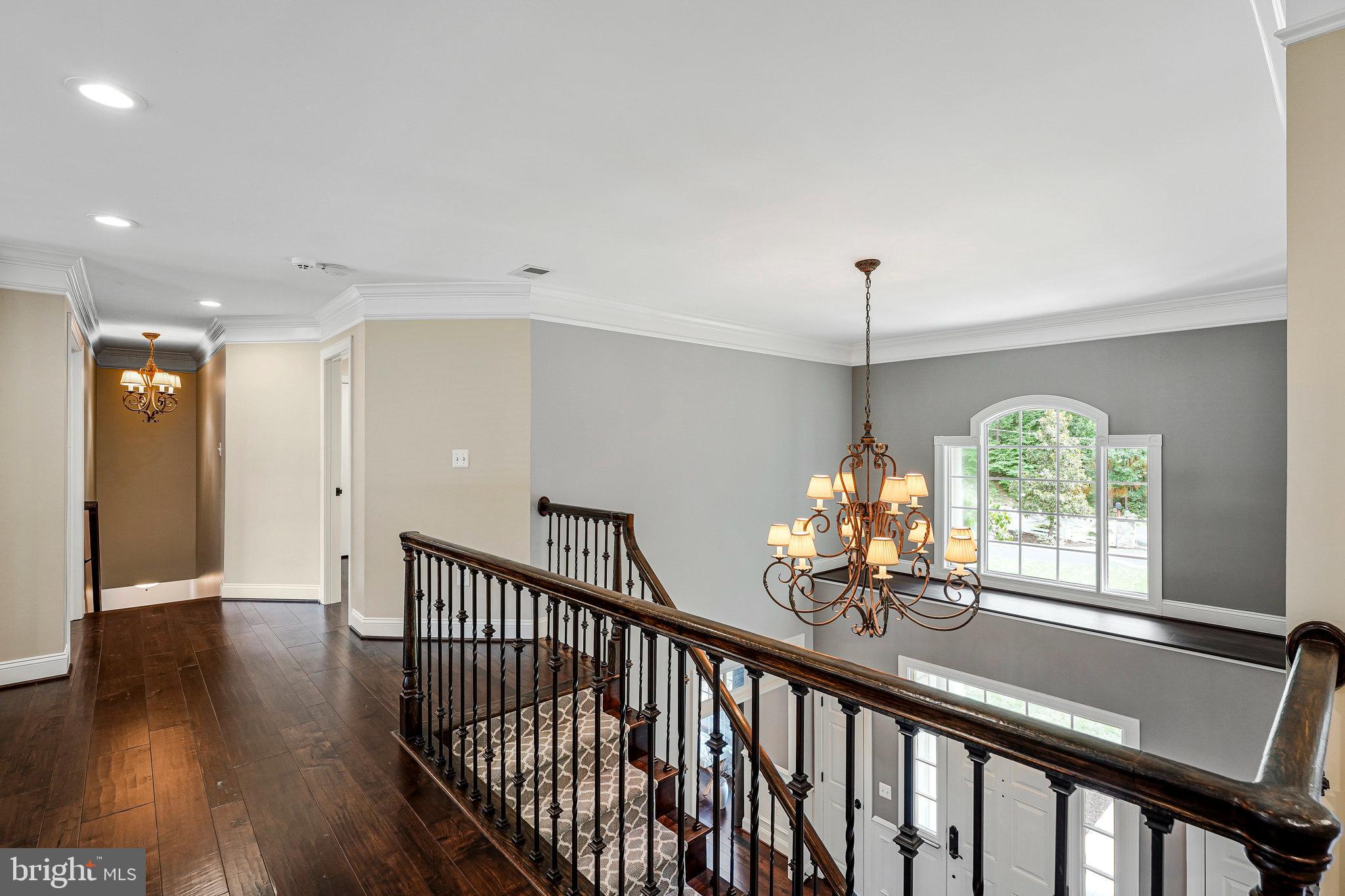 8138 Rondelay Lane Fairfax Station, VA 22039 - Photo 20 of 64 Catwalk to Primary Suite
