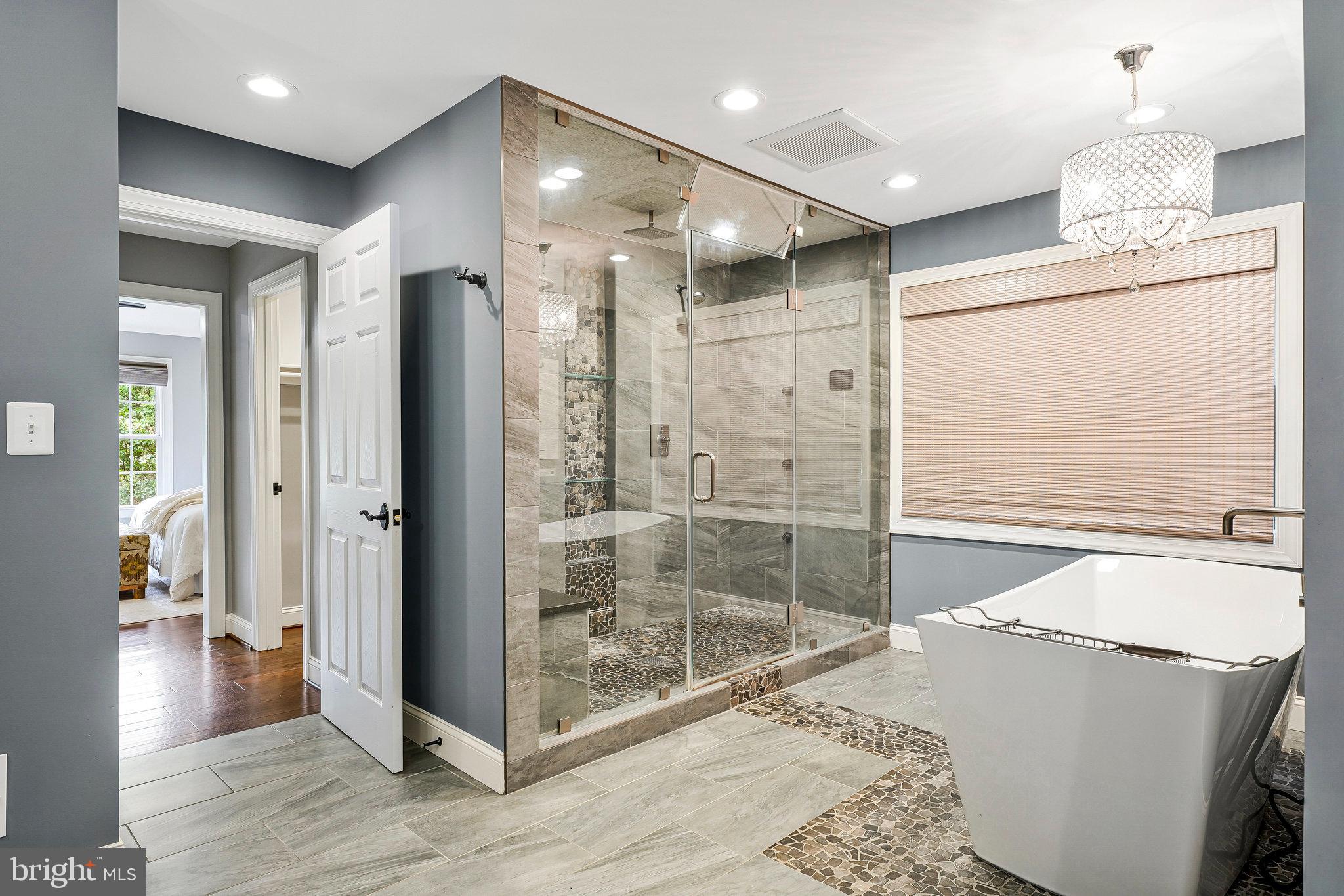 8138 Rondelay Lane Fairfax Station, VA 22039 - Photo 23 of 64 Primary En-Suite