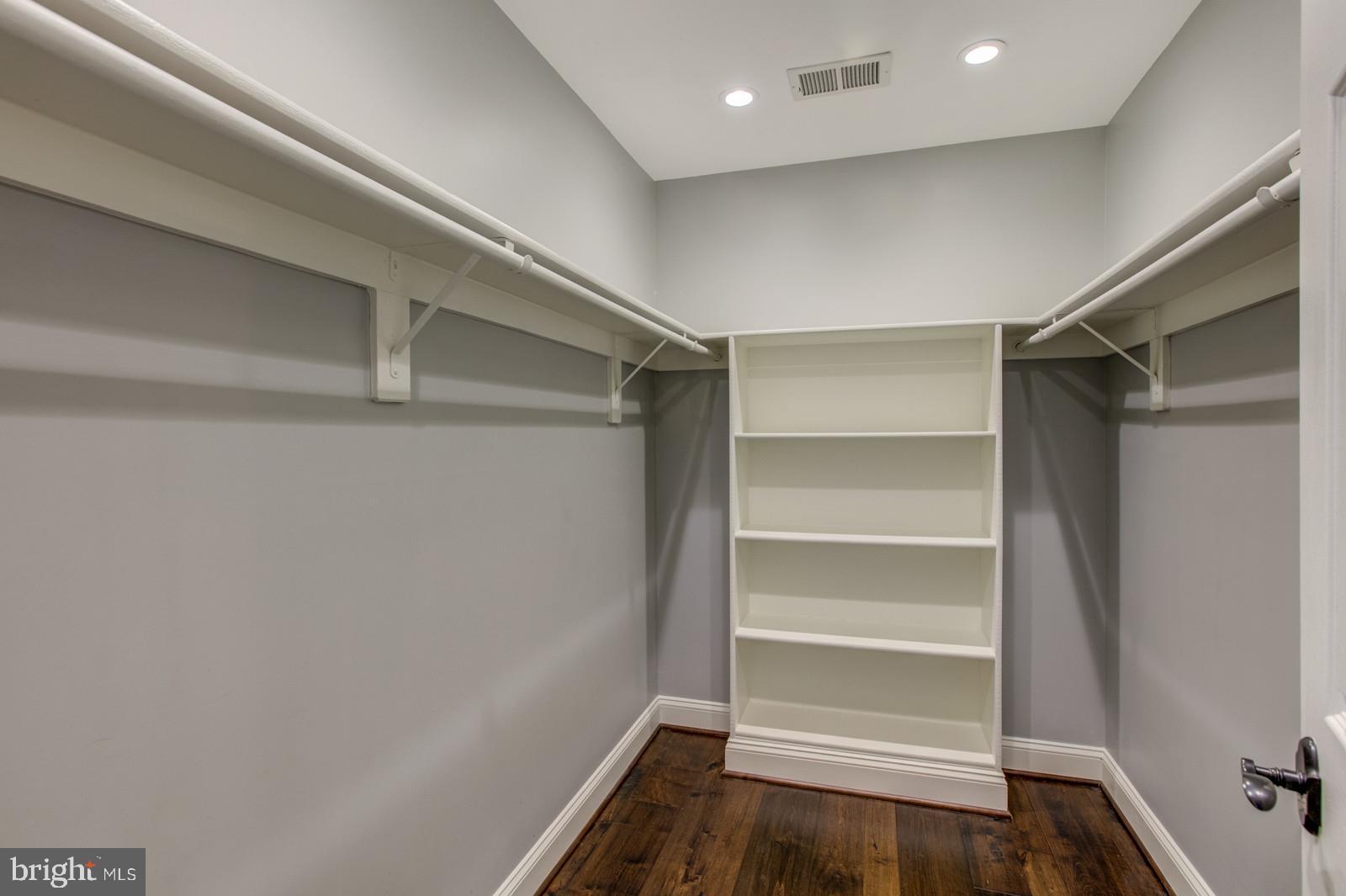 8138 Rondelay Lane Fairfax Station, VA 22039 - Photo 25 of 64 Primary Walk -In Closet 1