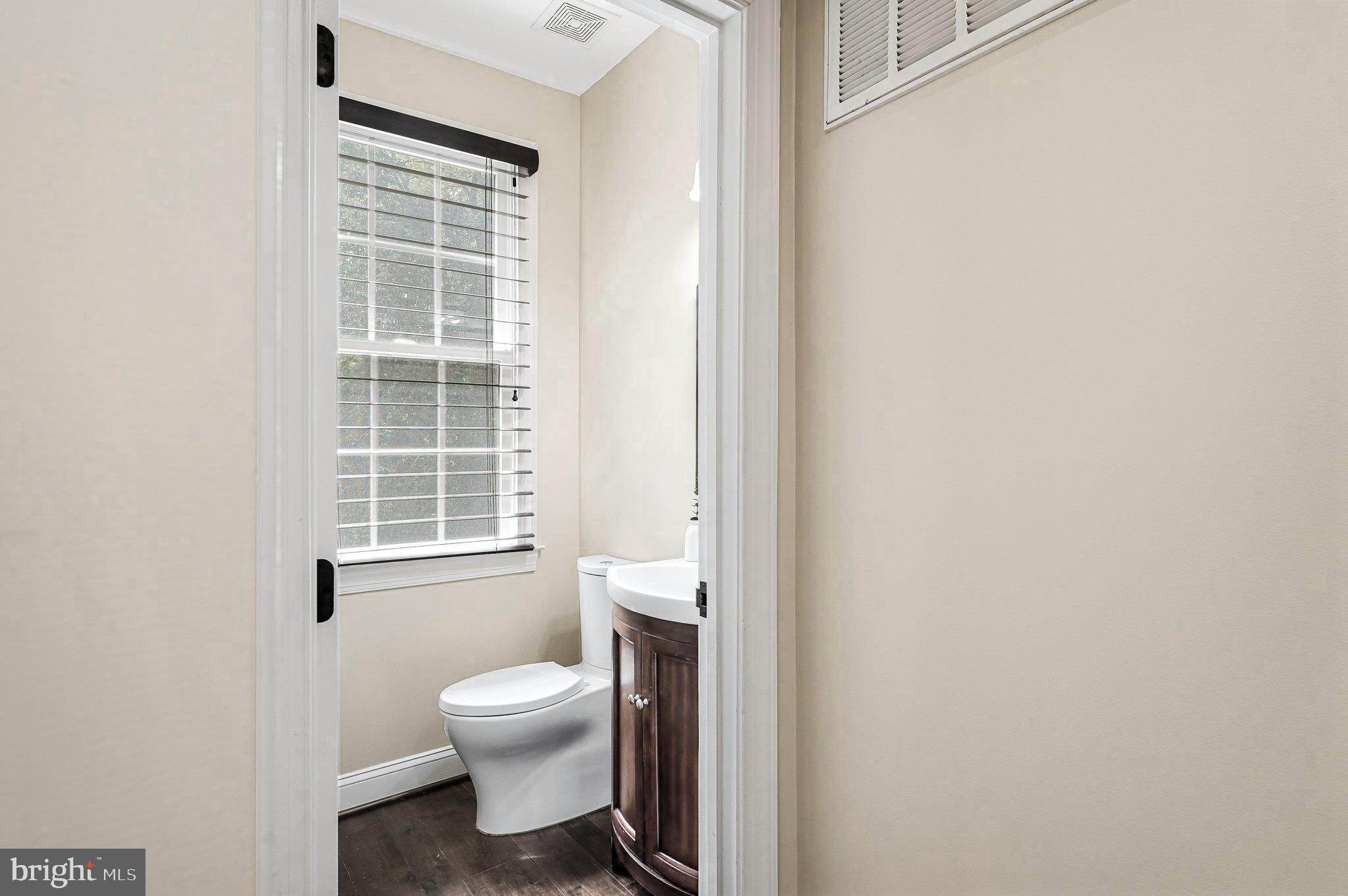 8138 Rondelay Lane Fairfax Station, VA 22039 - Photo 38 of 64 Powder Room