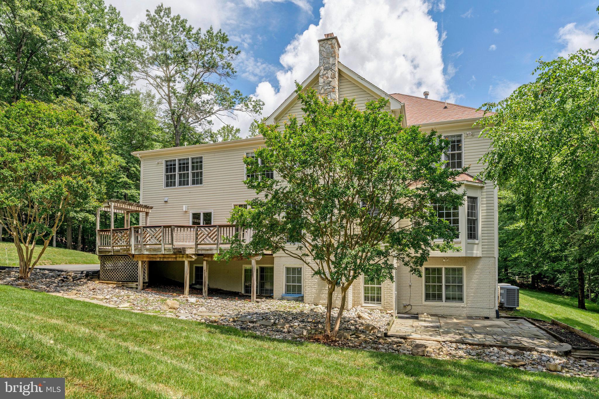 8138 Rondelay Lane Fairfax Station, VA 22039 - Photo 53 of 64 Rear of House