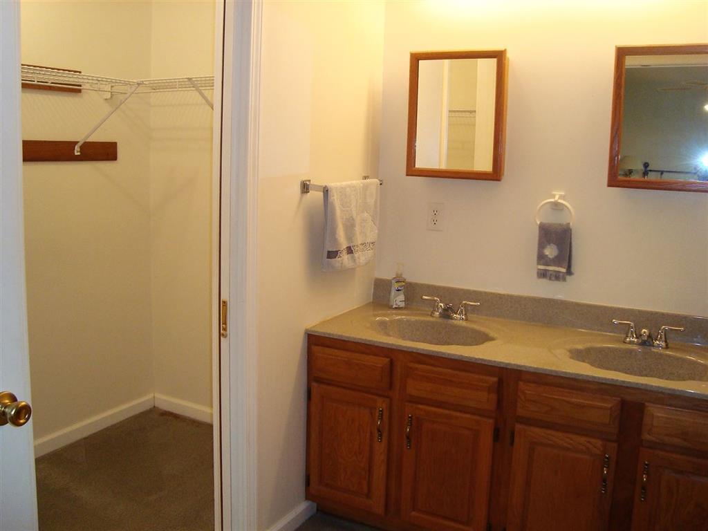 217 Springhill Road Seymour, IN 47274 - Photo 13 of 21 Gallery Image 13