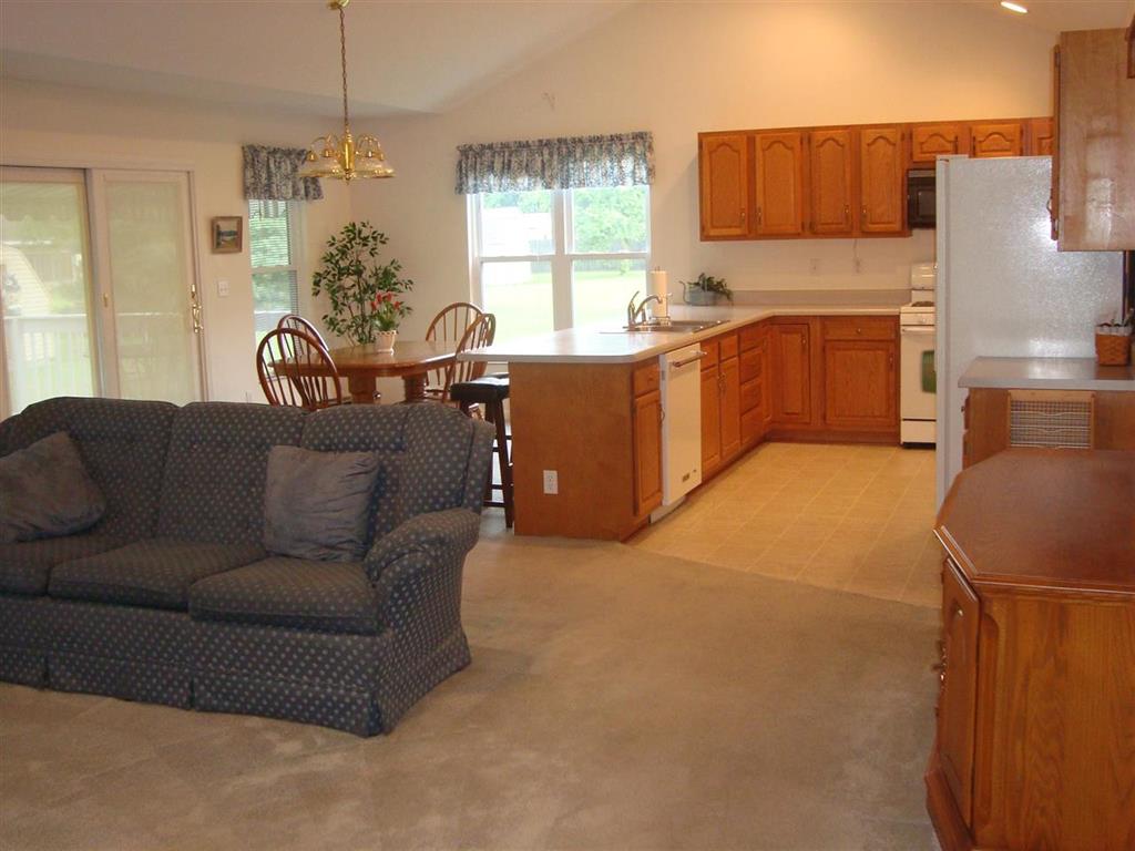 217 Springhill Road Seymour, IN 47274 - Photo 4 of 21 Gallery Image 4