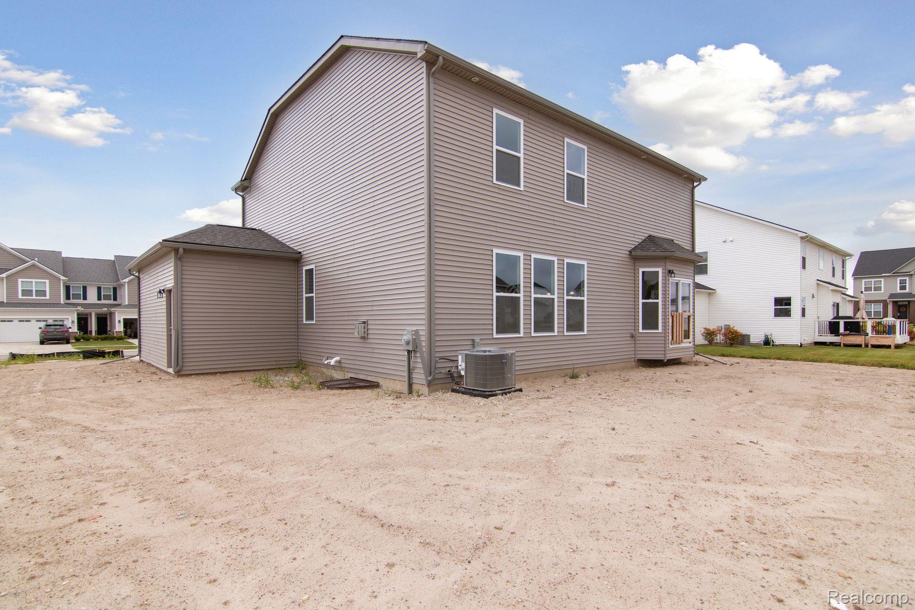 2734 Maize Loop Saline, MI 48176 - Photo 40 of 42 Back Exterior