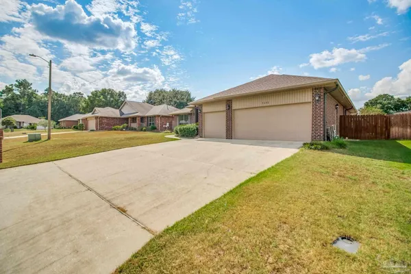 $2,800 | 5202 English Oak Drive, Pace, FL 32571