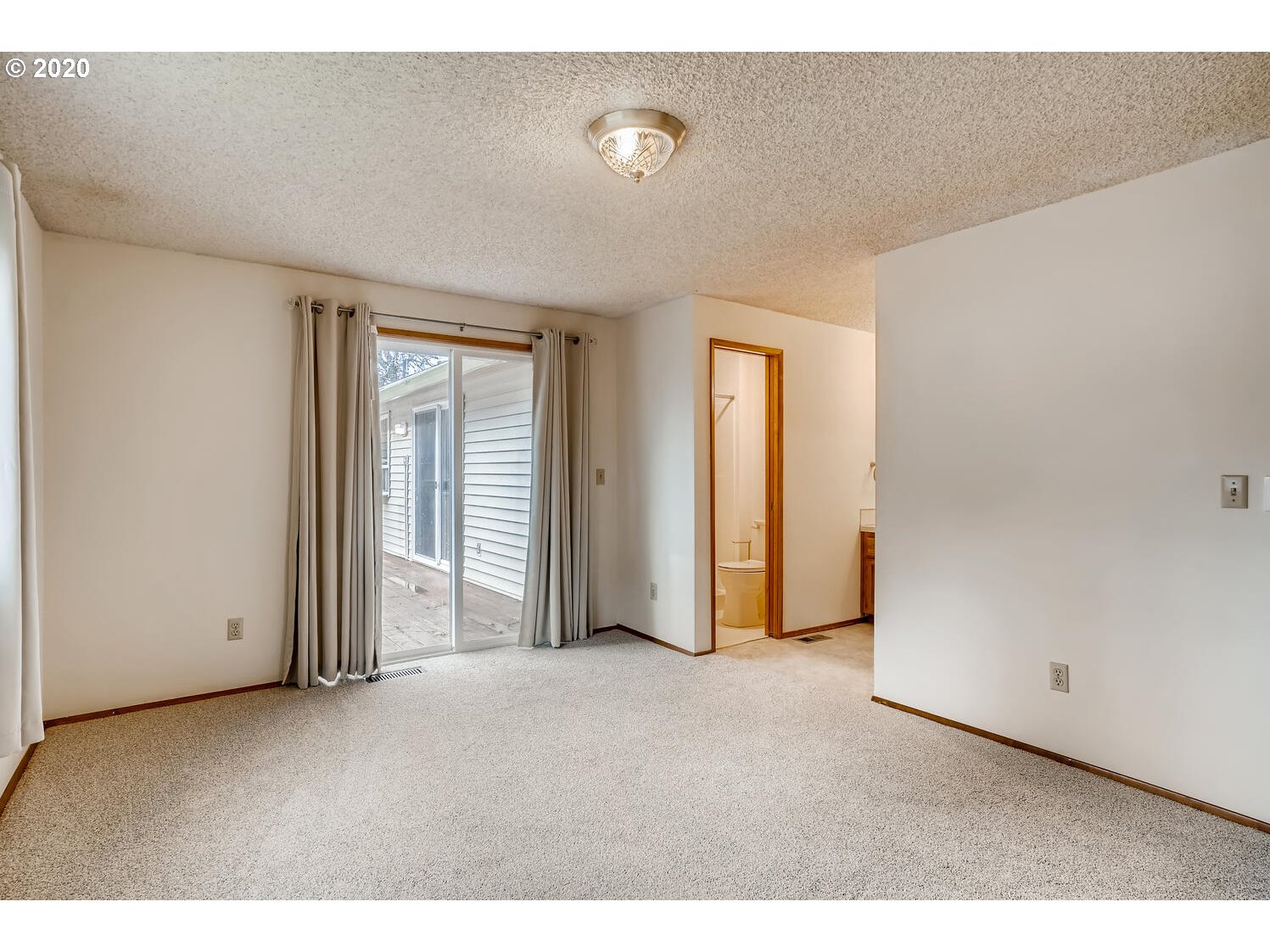 9490 Southwest Morrison Street Portland, OR 97225 - Photo 12 of 29 Gallery Image 12