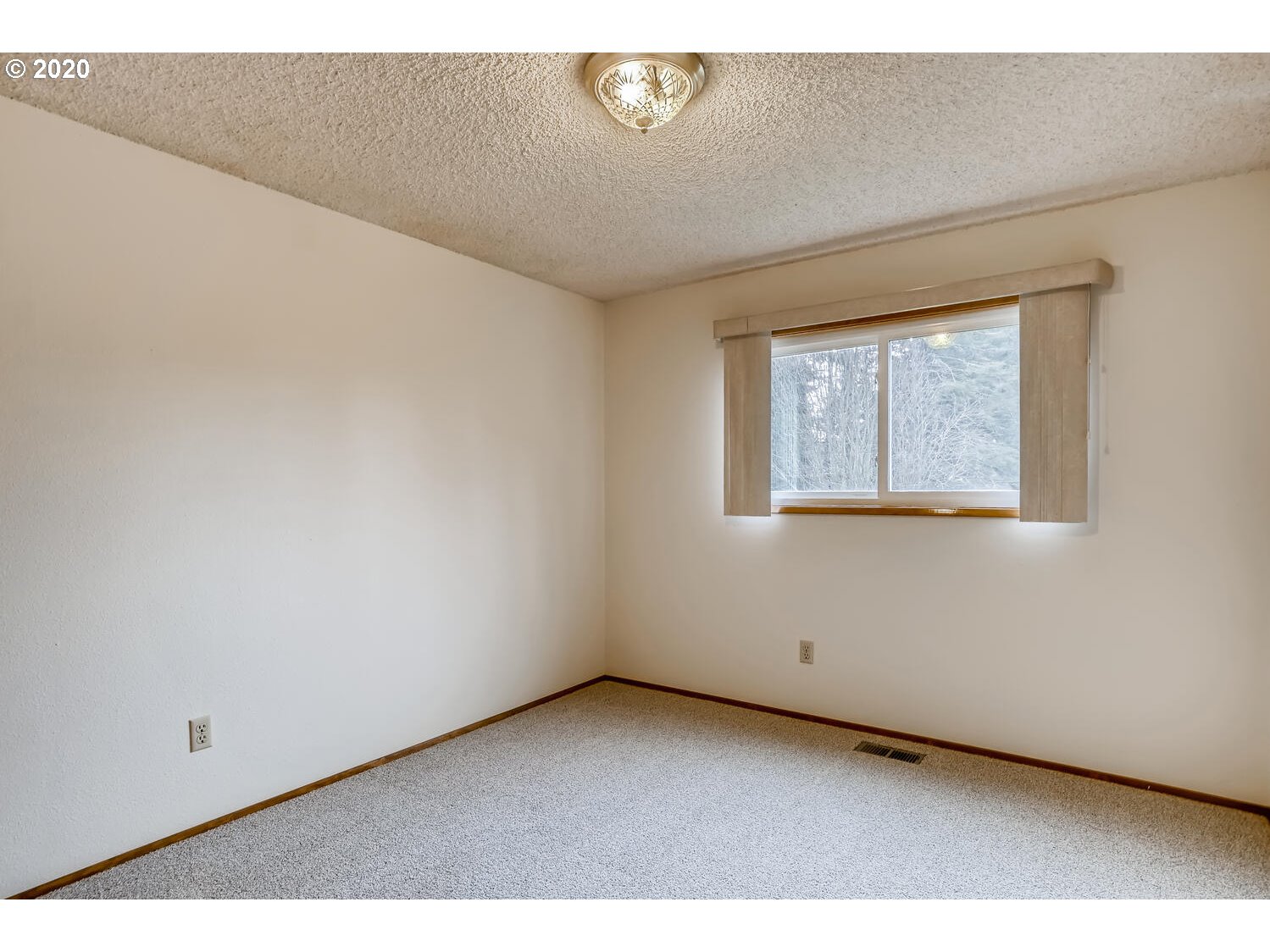 9490 Southwest Morrison Street Portland, OR 97225 - Photo 15 of 29 Gallery Image 15