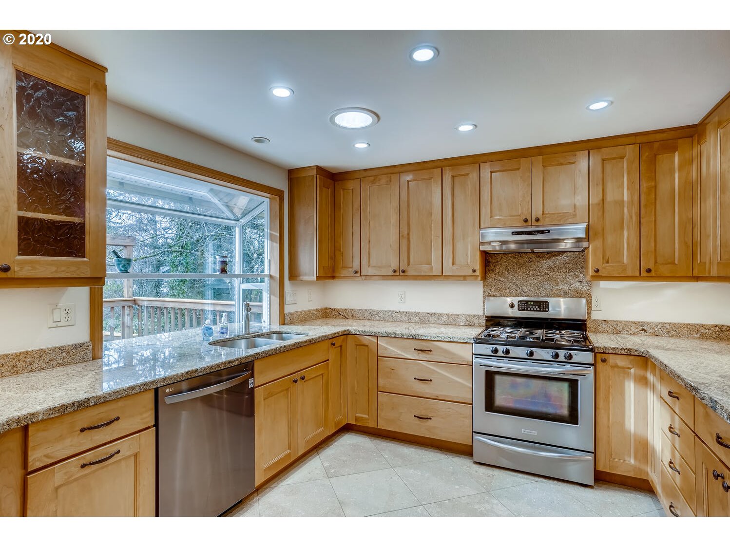 9490 Southwest Morrison Street Portland, OR 97225 - Photo 8 of 29 Gallery Image 8