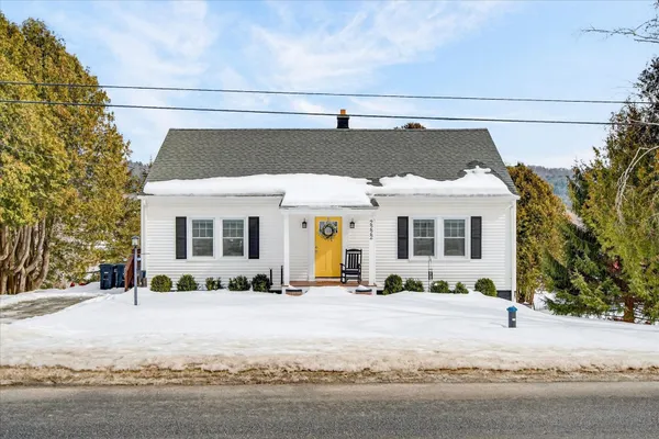 $295,000 | 2222 West Street, Proctor, VT 05765