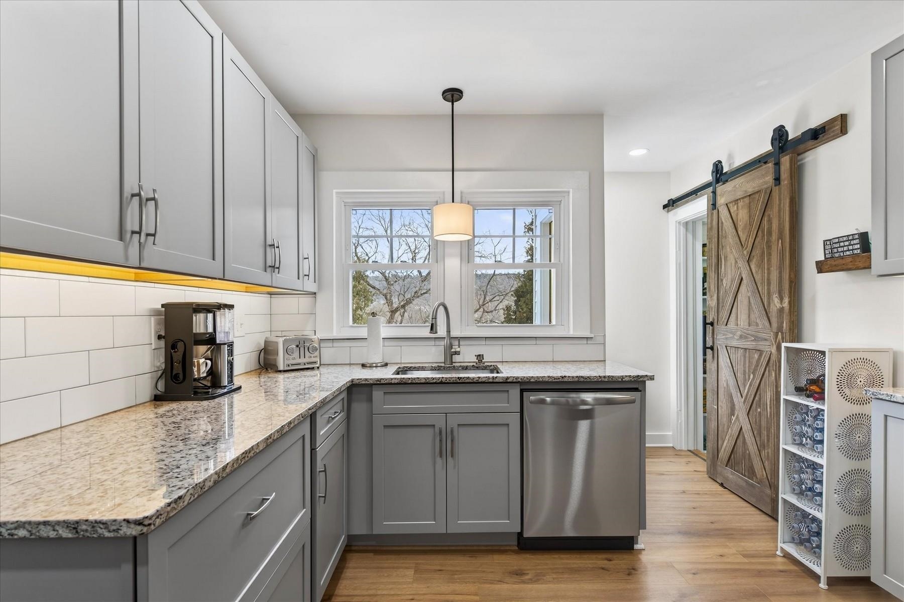 2222 West Street Proctor, VT 05765 - Photo 15 of 37