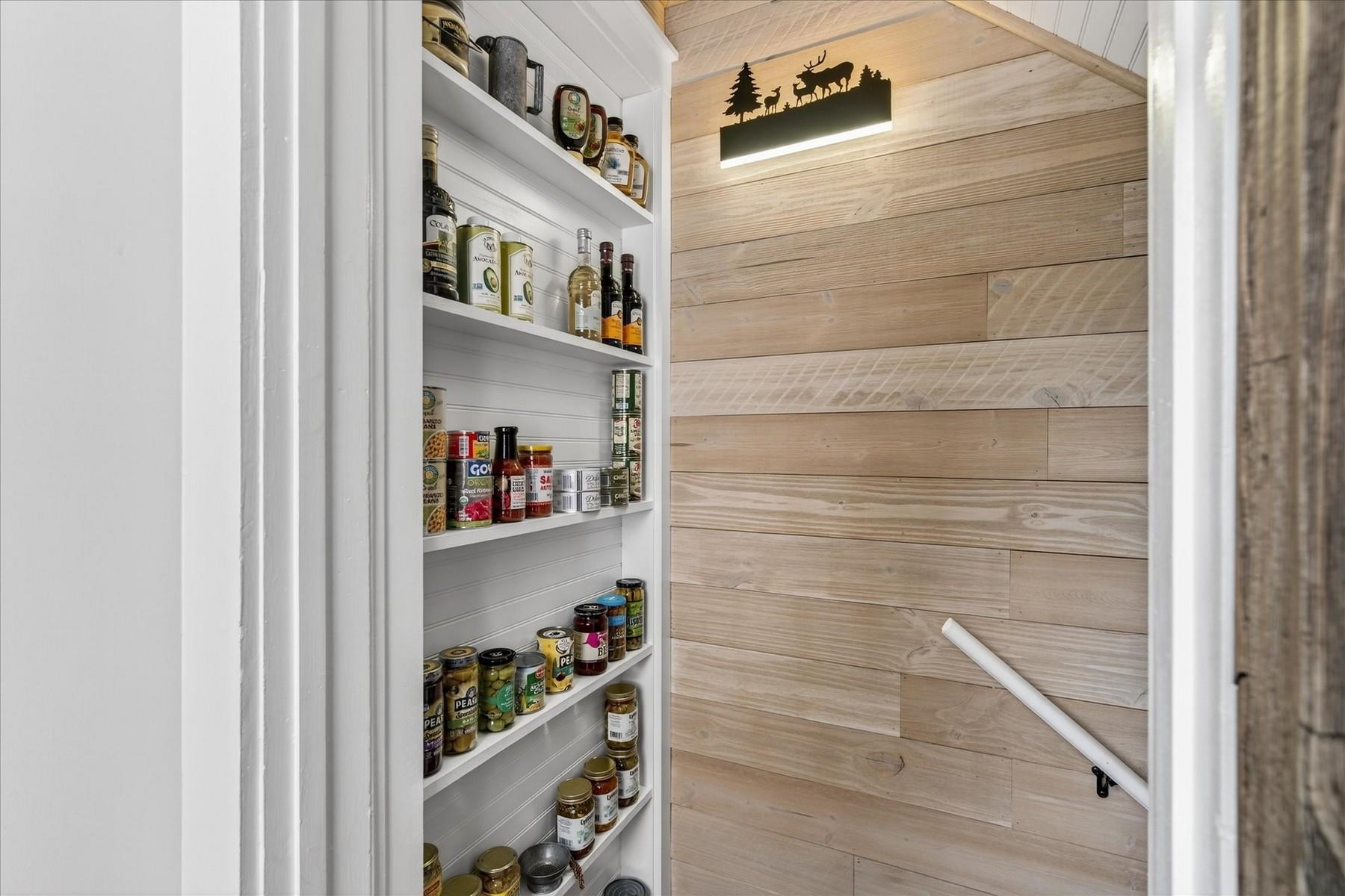 2222 West Street Proctor, VT 05765 - Photo 18 of 37