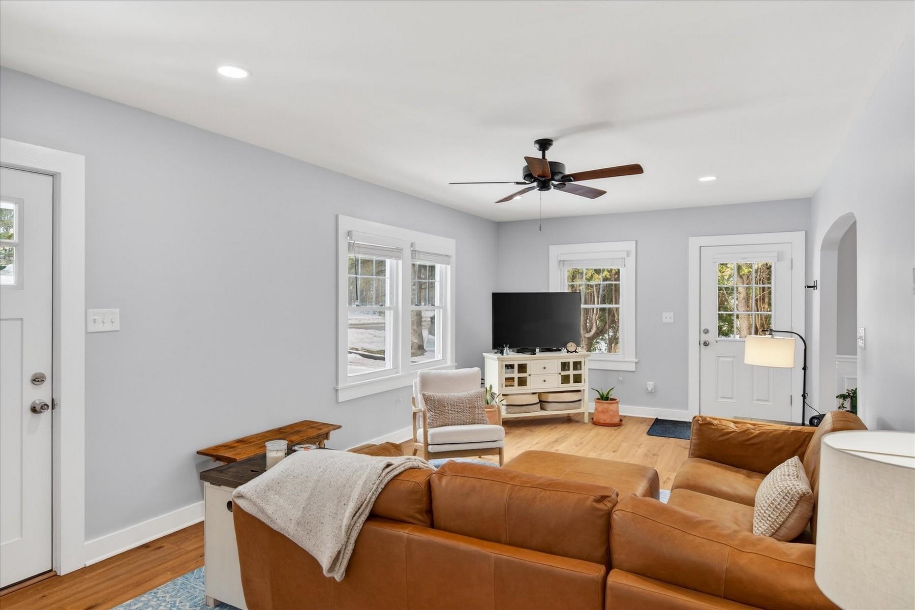 2222 West Street Proctor, VT 05765 - Photo 6 of 37