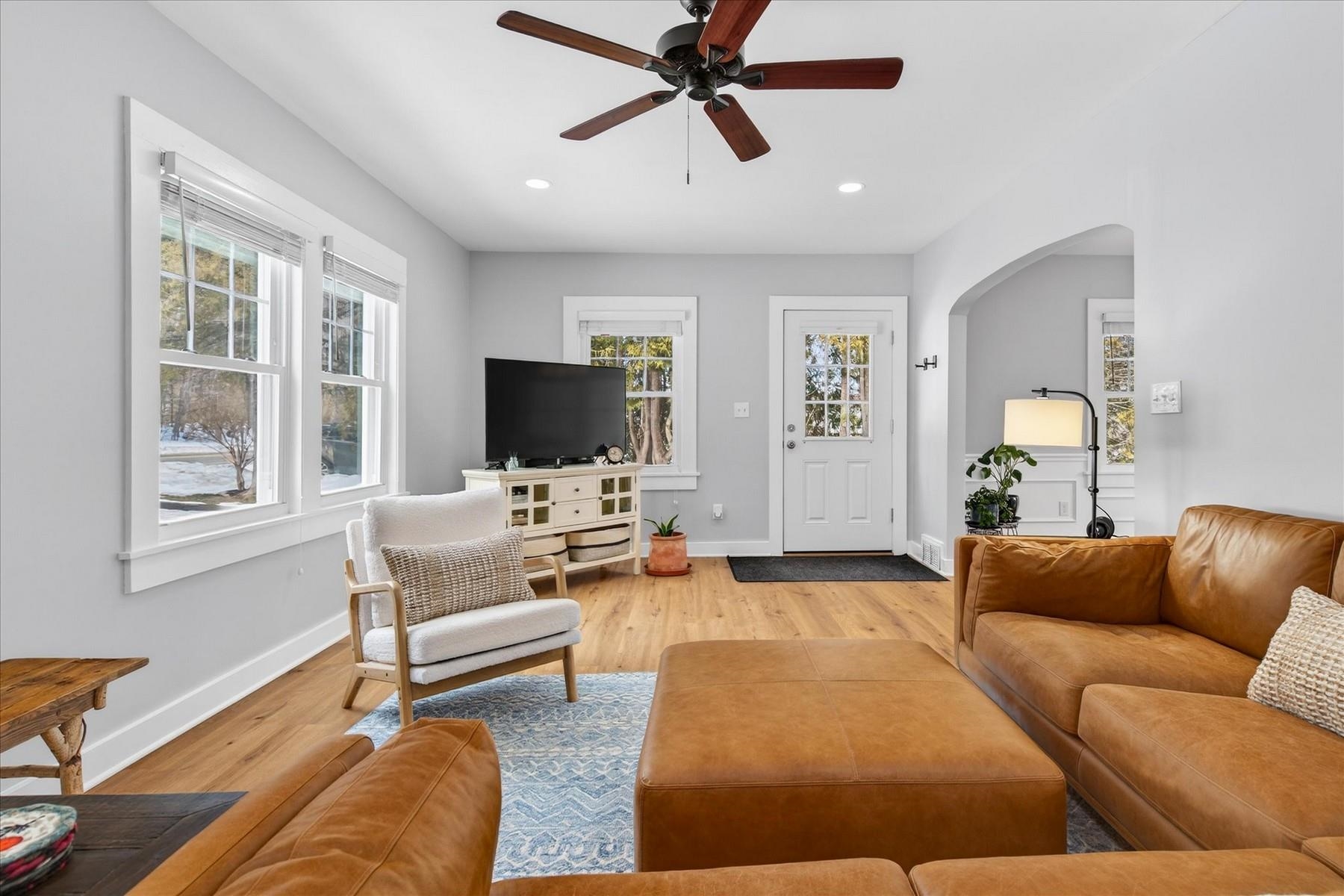 2222 West Street Proctor, VT 05765 - Photo 7 of 37