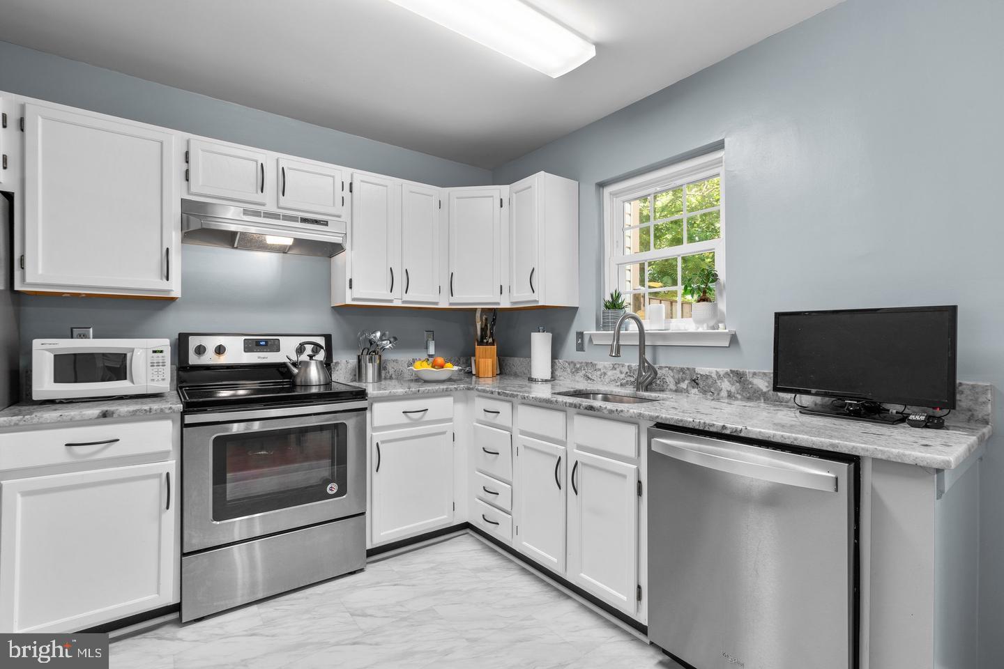 2922 Strauss Terrace Silver Spring, MD 20904 - Photo 3 of 14