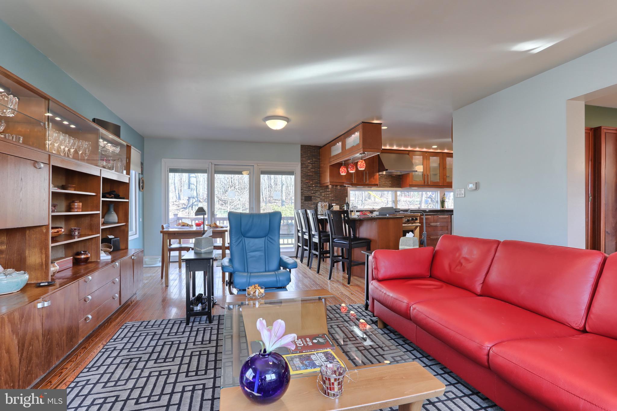 36 Banbury Road Hummelstown, PA 17036 - Photo 11 of 53 Family Room flows to kitchen