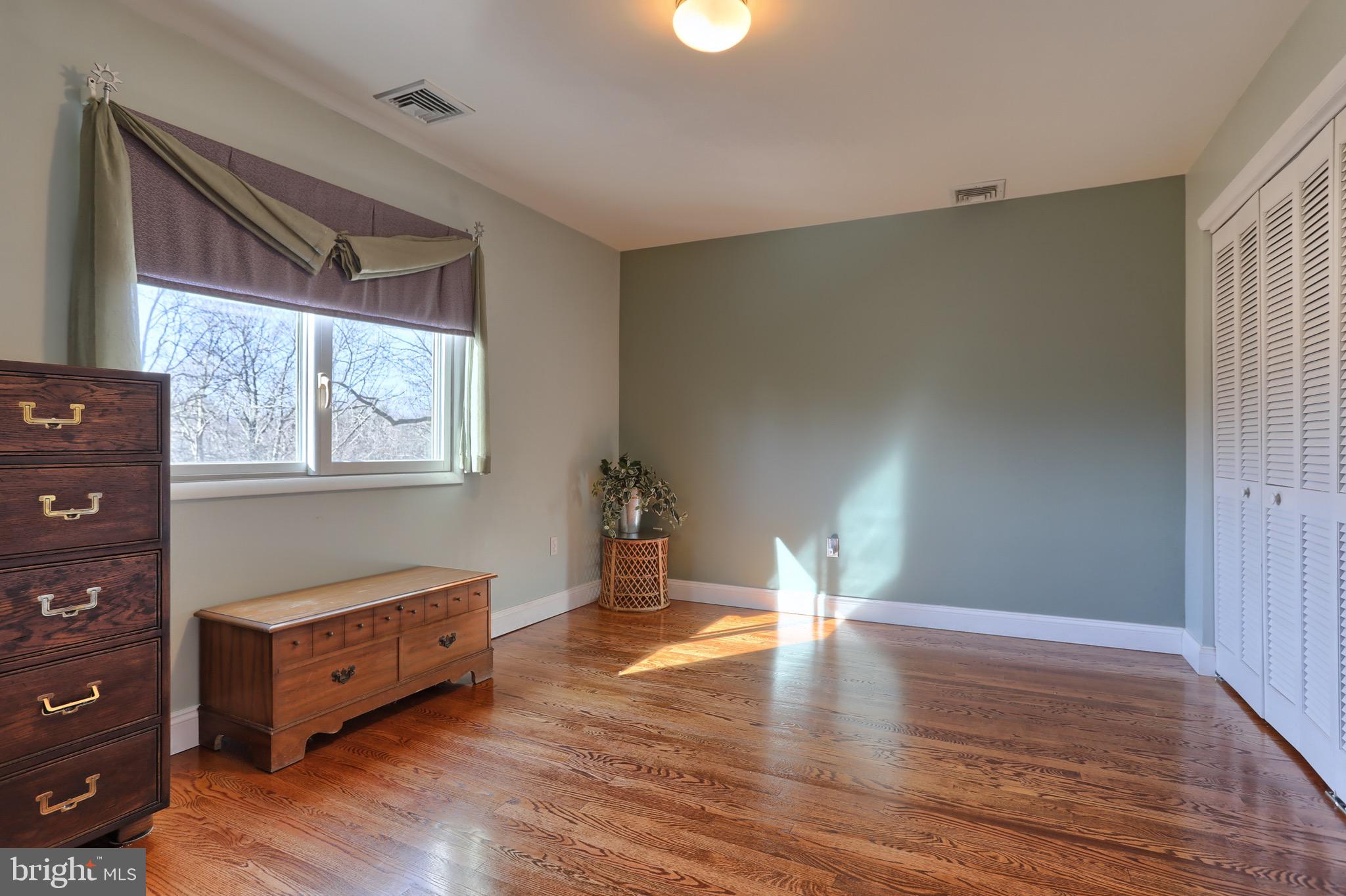 36 Banbury Road Hummelstown, PA 17036 - Photo 23 of 53 Spare Bedroom