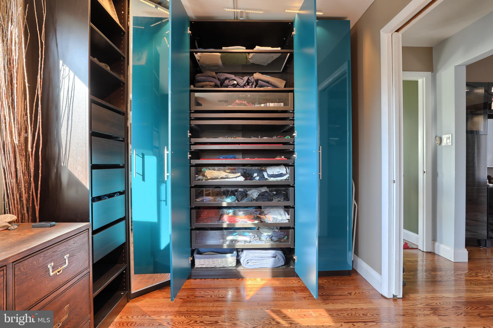 36 Banbury Road Hummelstown, PA 17036 - Photo 30 of 53 Armoire storage