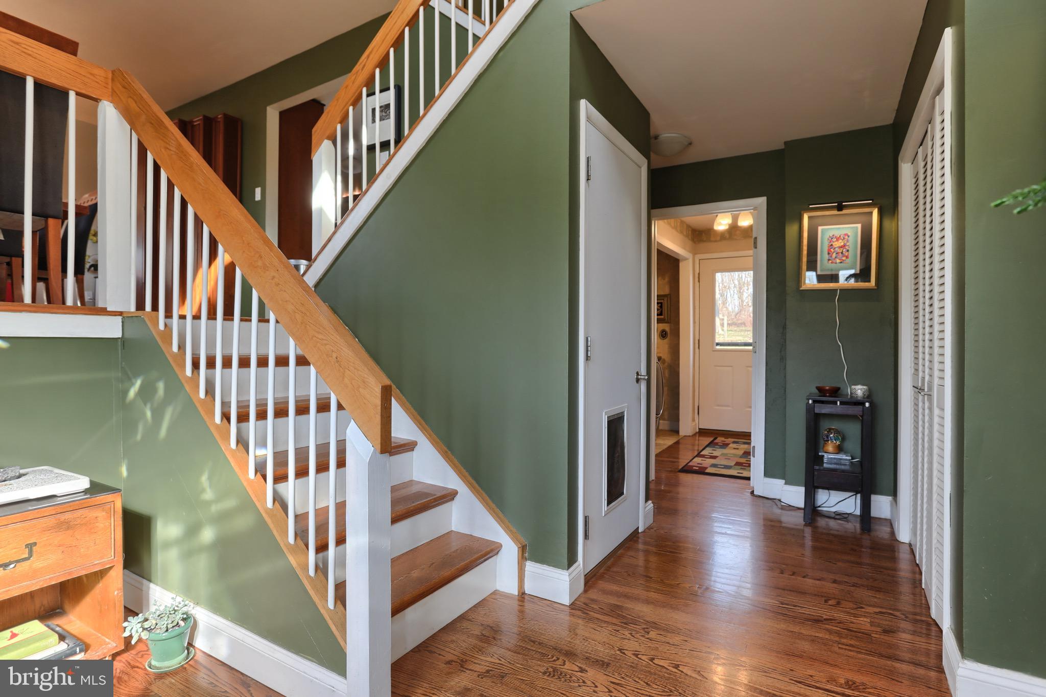 36 Banbury Road Hummelstown, PA 17036 - Photo 4 of 53 Hallway to laundry area