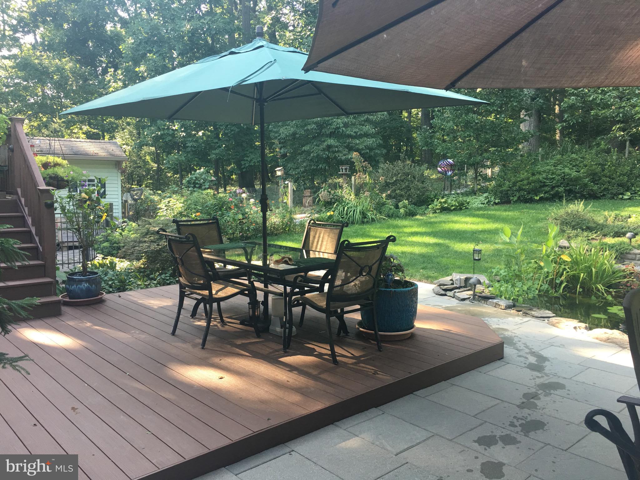 36 Banbury Road Hummelstown, PA 17036 - Photo 52 of 53 Dining Alfresco