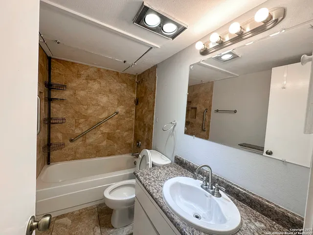 $127,000 | 8401 North New Braunfels Avenue, Unit 317A, San Antonio, TX 78209