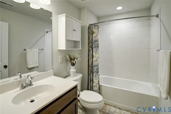 $750,000 | 12387 South Readers Circle, Manakin-Sabot, VA 23103