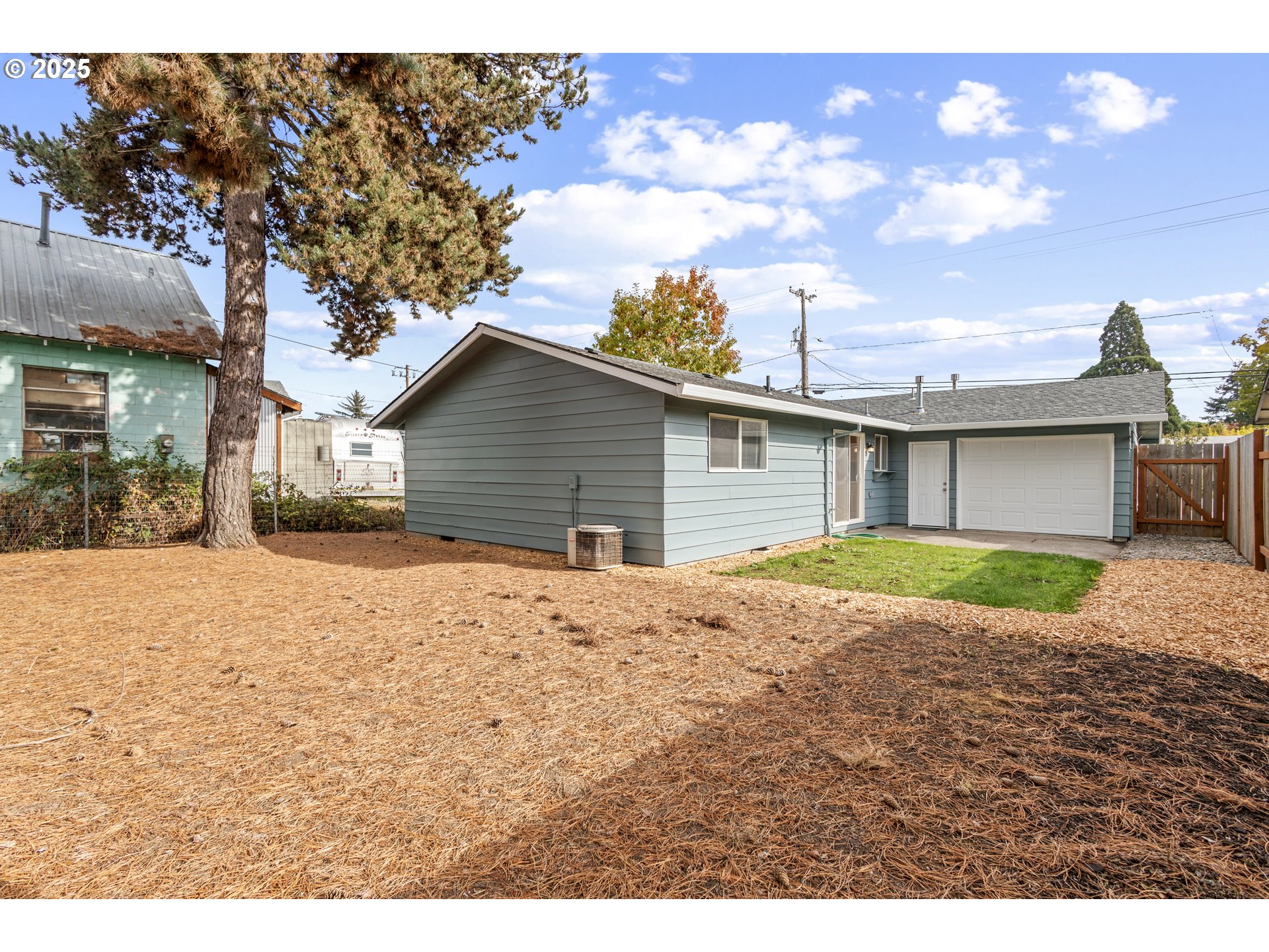 1822 Hawthorne Street Forest Grove, OR 97116 - Photo 6 of 18 a house view with a backyard space