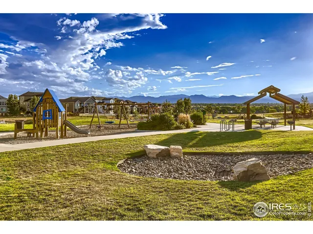 a view of a lake with houses