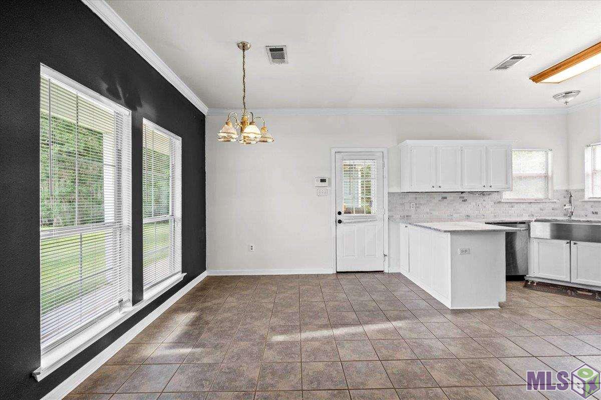 9824 Blakemore Avenue Baton Rouge, LA 70810 - Photo 9 of 20 Gallery Image 9