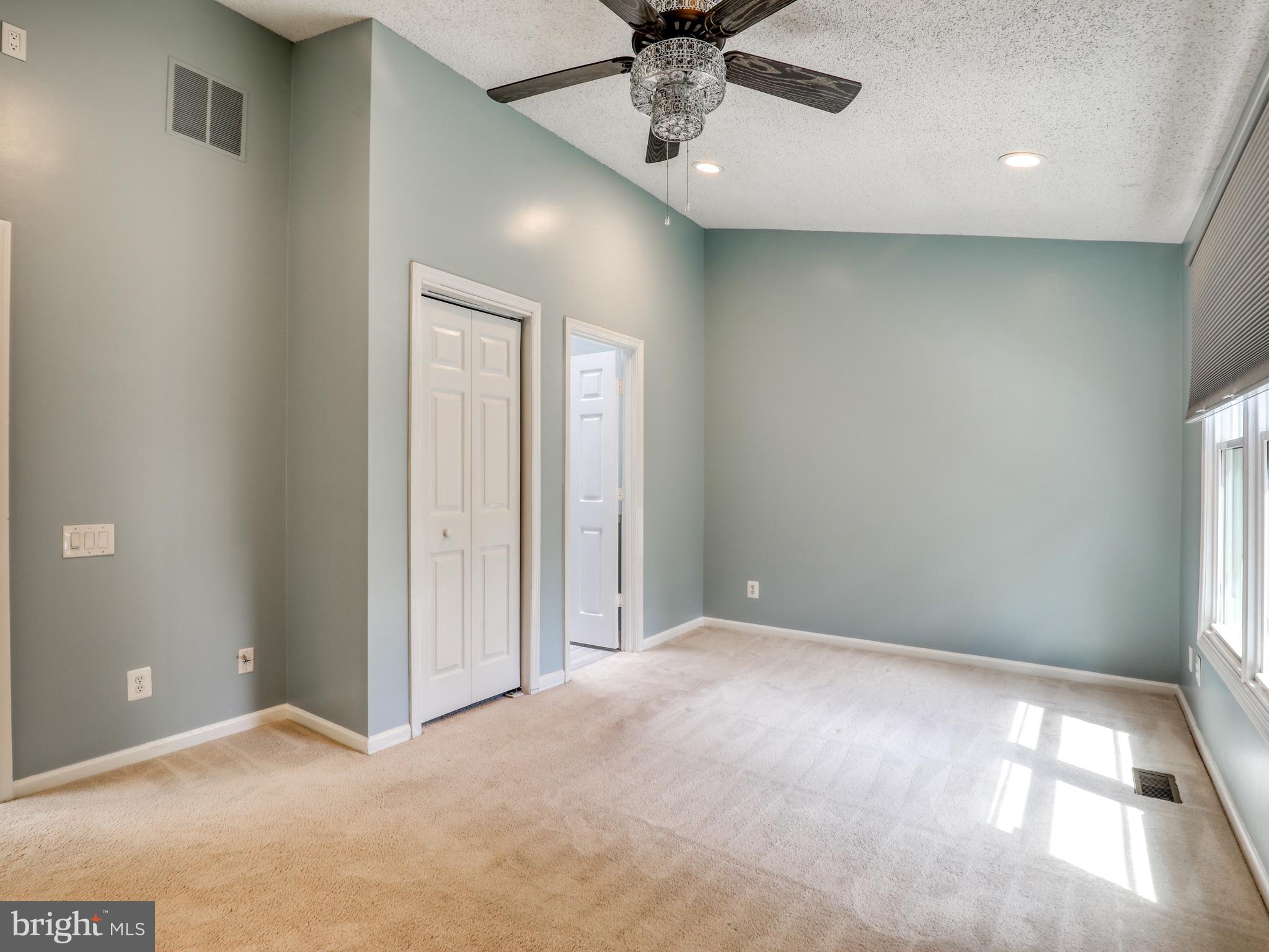 43884 Laburnum Square Ashburn, VA 20147 - Photo 16 of 23