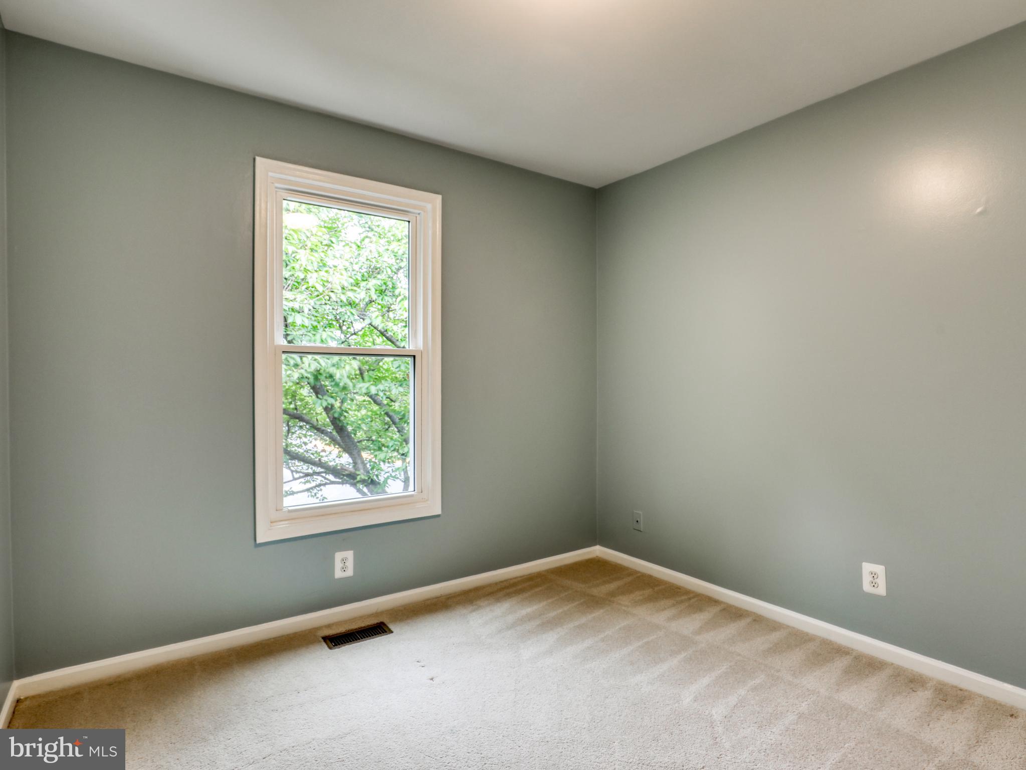 43884 Laburnum Square Ashburn, VA 20147 - Photo 17 of 23