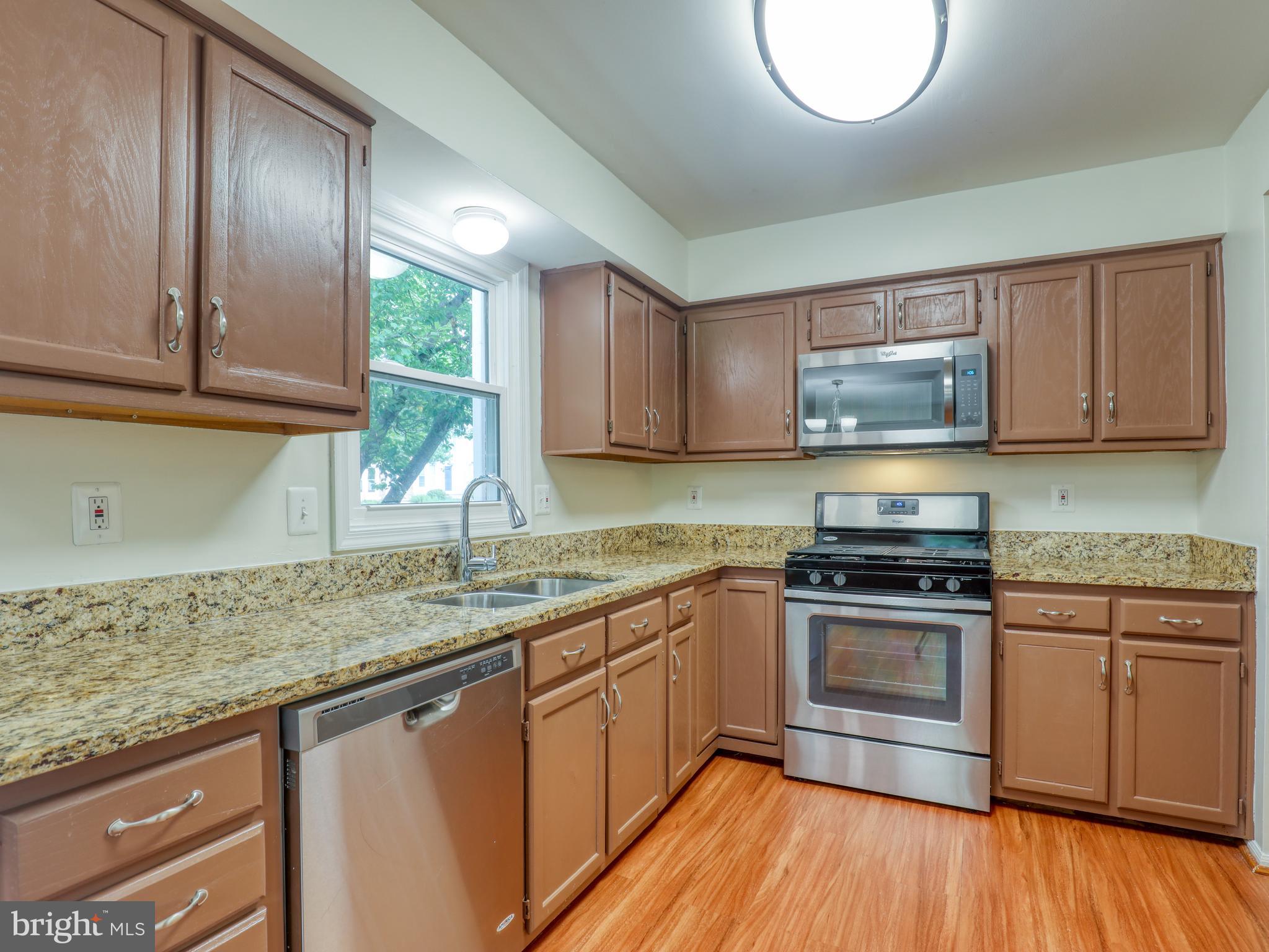 43884 Laburnum Square Ashburn, VA 20147 - Photo 10 of 23
