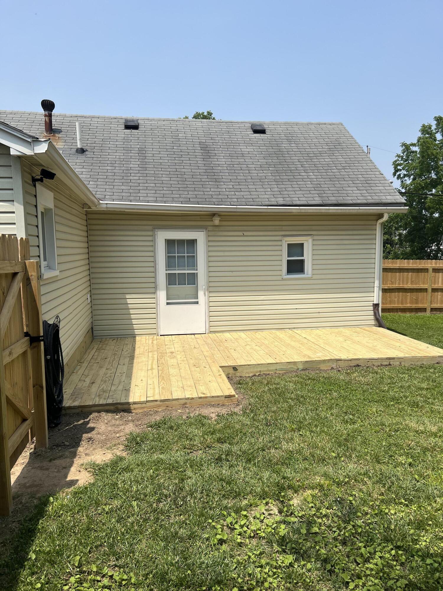 1554 Kenton Street Springfield, OH 45505 - Photo 28 of 33