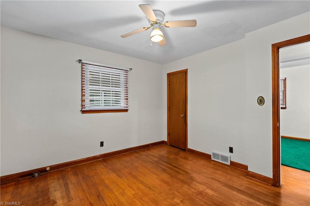 4106 Whitfield Road Winston-Salem, NC 27105 - Photo 20 of 25 Primary Bedroom