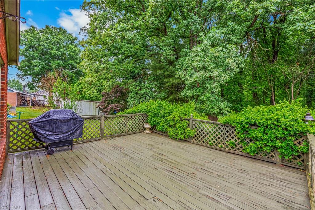4106 Whitfield Road Winston-Salem, NC 27105 - Photo 23 of 25