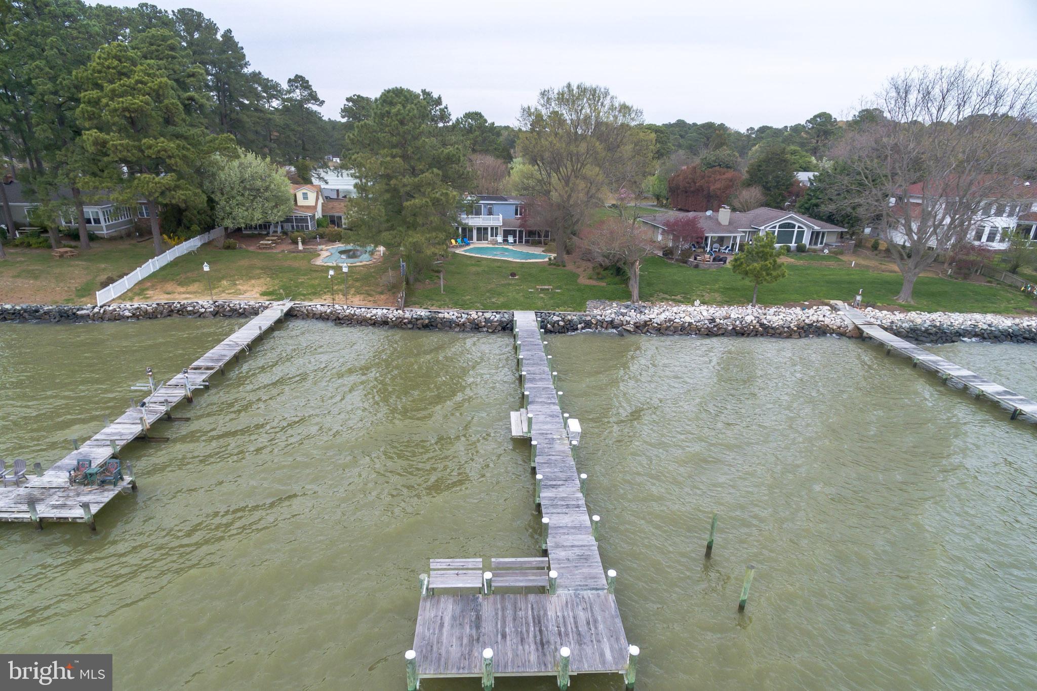 38091 Beach Road Coltons Point, MD 20626 - Photo 8 of 48 Great quality pier with fishing deck!
