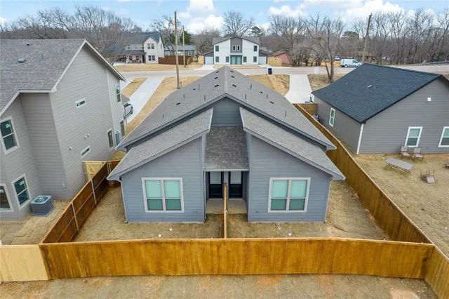 $1,500 | 1301 South Belle Avenue, Denison, TX 75021