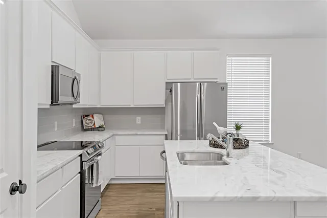 $1,500 | 1301 South Belle Avenue, Denison, TX 75021