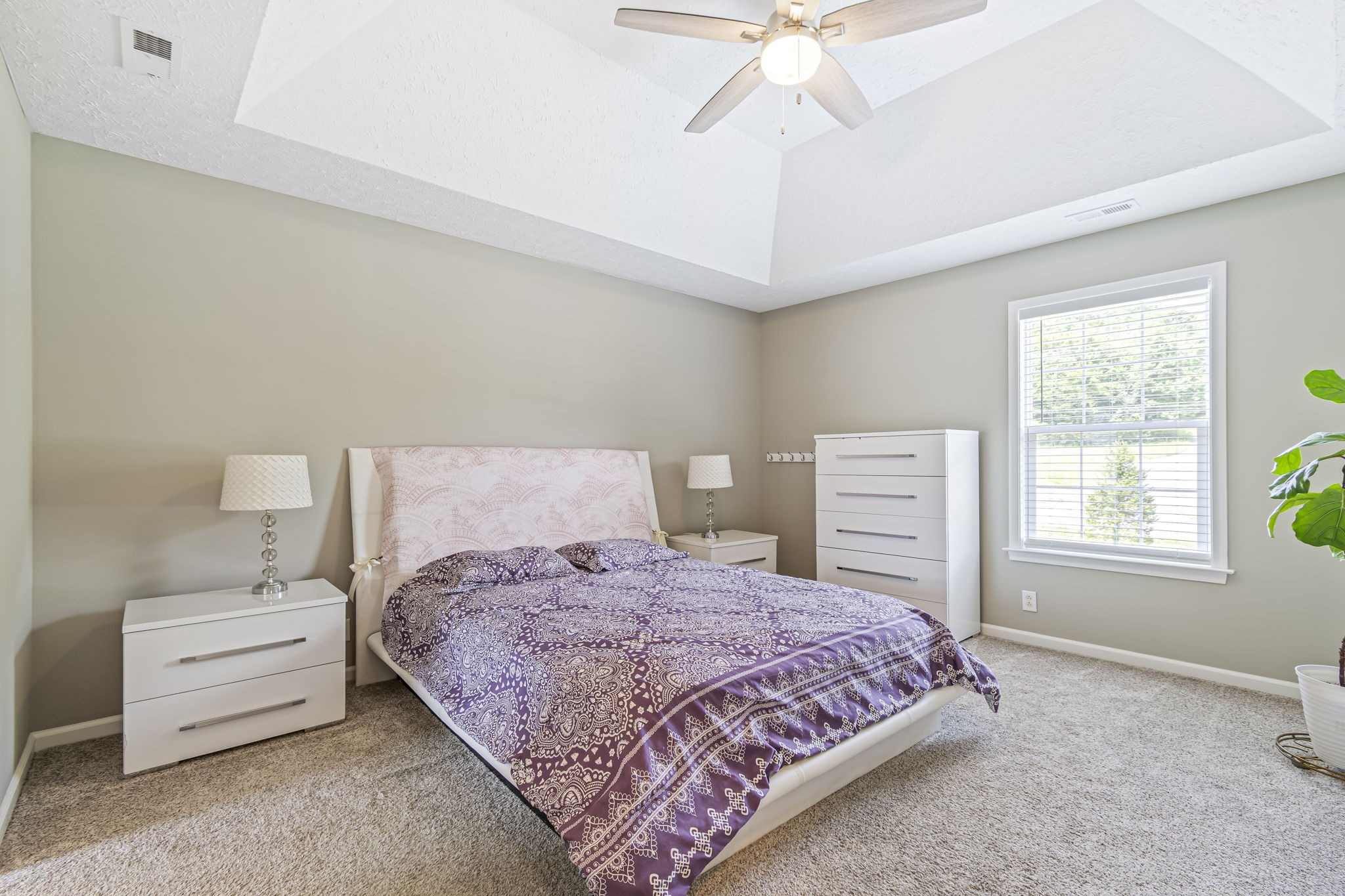 3137 Southall Road Franklin, TN 37064 - Photo 26 of 51 a bedroom with a bed and a window