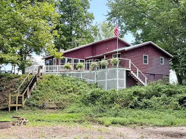$245,000 | 19332 River Lane, Wheatland, MO 65779