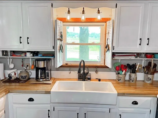 $245,000 | 19332 River Lane, Wheatland, MO 65779