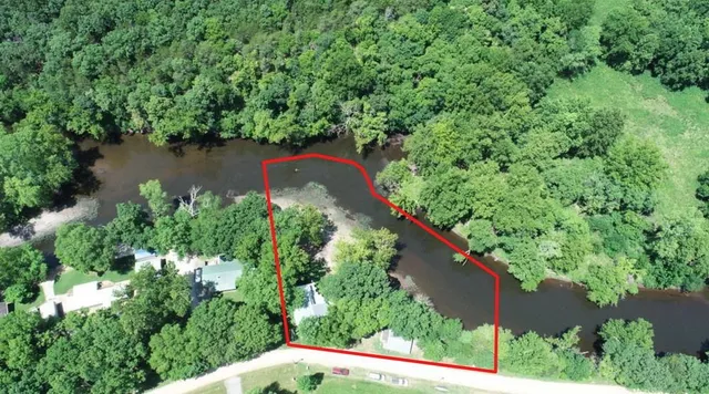 $245,000 | 19332 River Lane, Wheatland, MO 65779