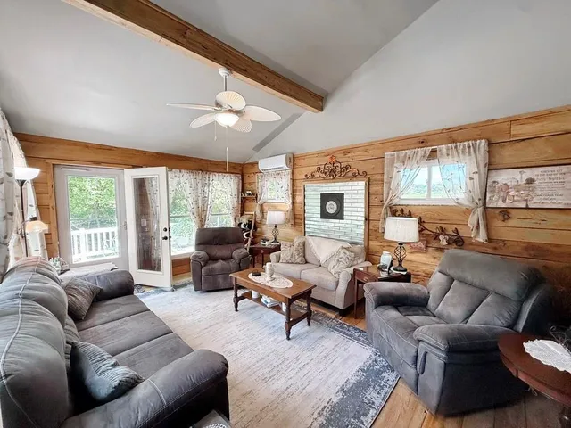 $245,000 | 19332 River Lane, Wheatland, MO 65779