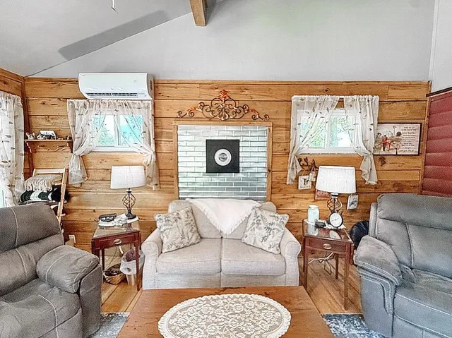 $245,000 | 19332 River Lane, Wheatland, MO 65779