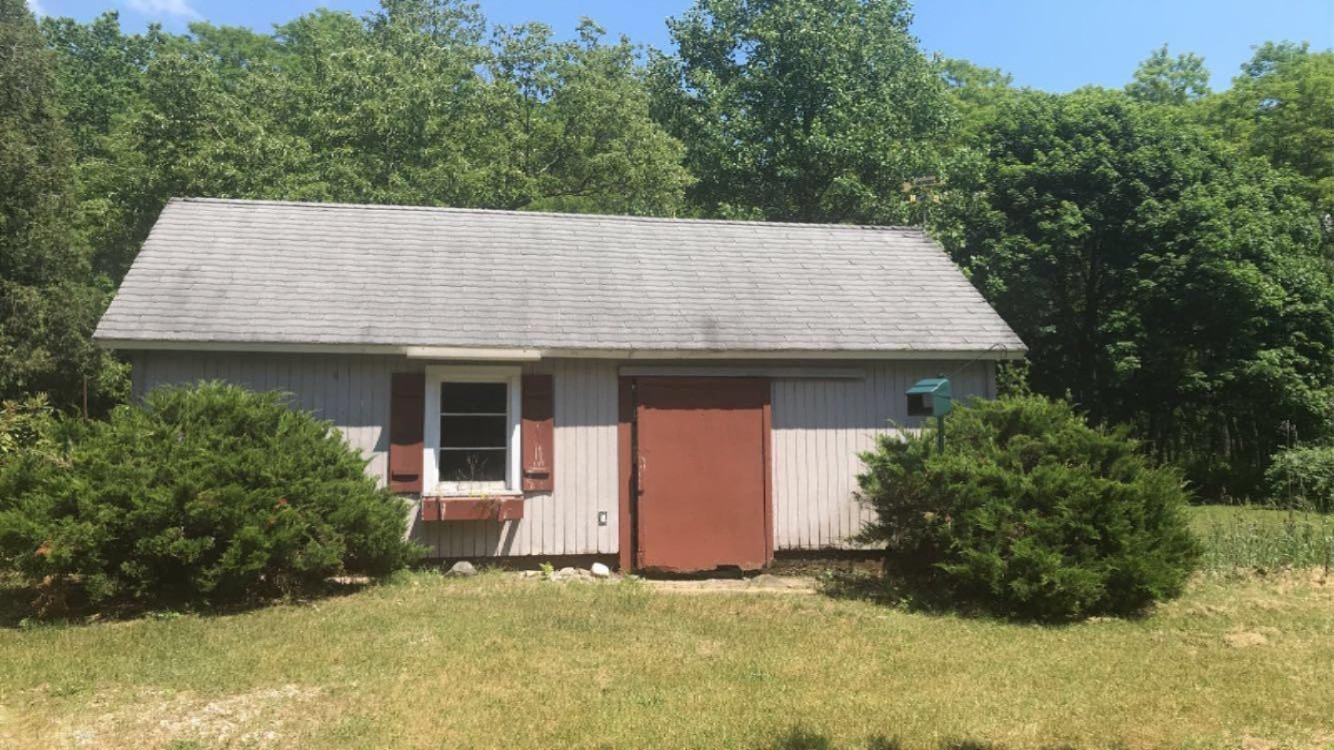 5644 South 112th Avenue Rothbury, MI 49452 - Photo 11 of 28 IMG-5339