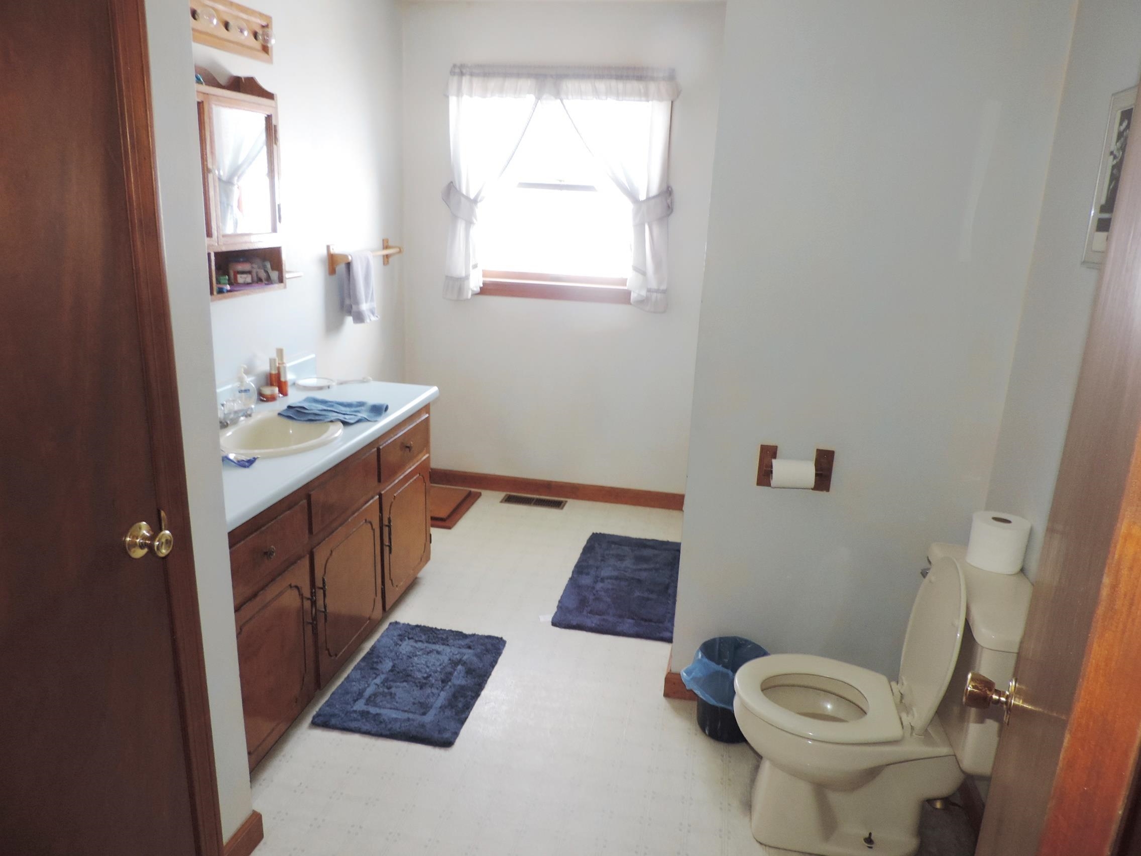 1271 Cross Road Newport Town, VT 05857 - Photo 10 of 21 Gallery Image 10