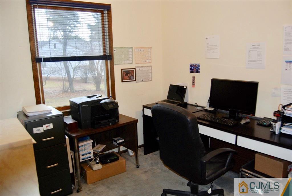 20 Ryan Road Edison, NJ 08817 - Photo 12 of 17 Gallery Image 12